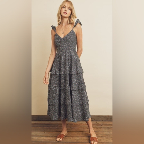 Dress Forum Navy Floral Sleeveless Midi Dress - Picture 1 of 9